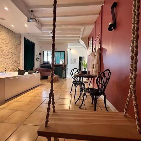 Suite Romance - Jacuzzi Moret-sur-Loing Exterior photo